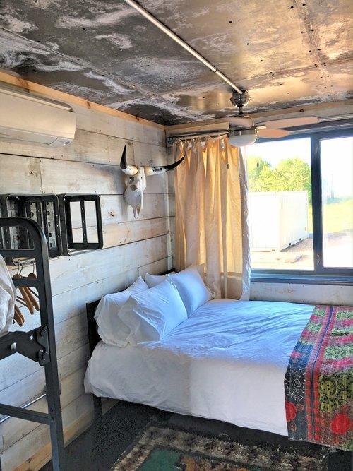 Round Top Flophouze Shipping Container Hotel - Houze 5 מראה חיצוני תמונה